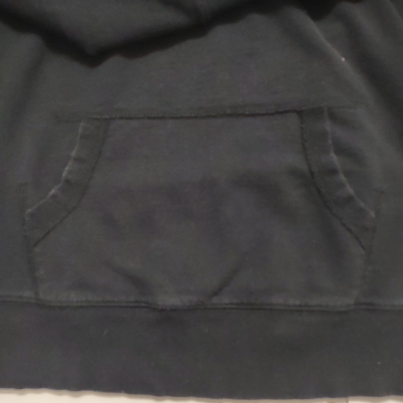 UG Apparel Georgia Bulldogs Sweatshirt, Size Medium - Picture 4 of 7